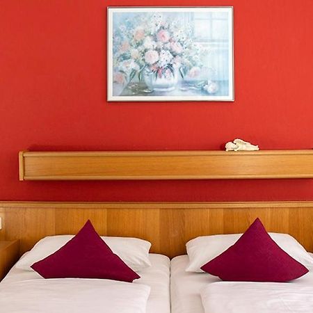 Hotel Garni Zum Hirschen Iphofen Eksteriør billede